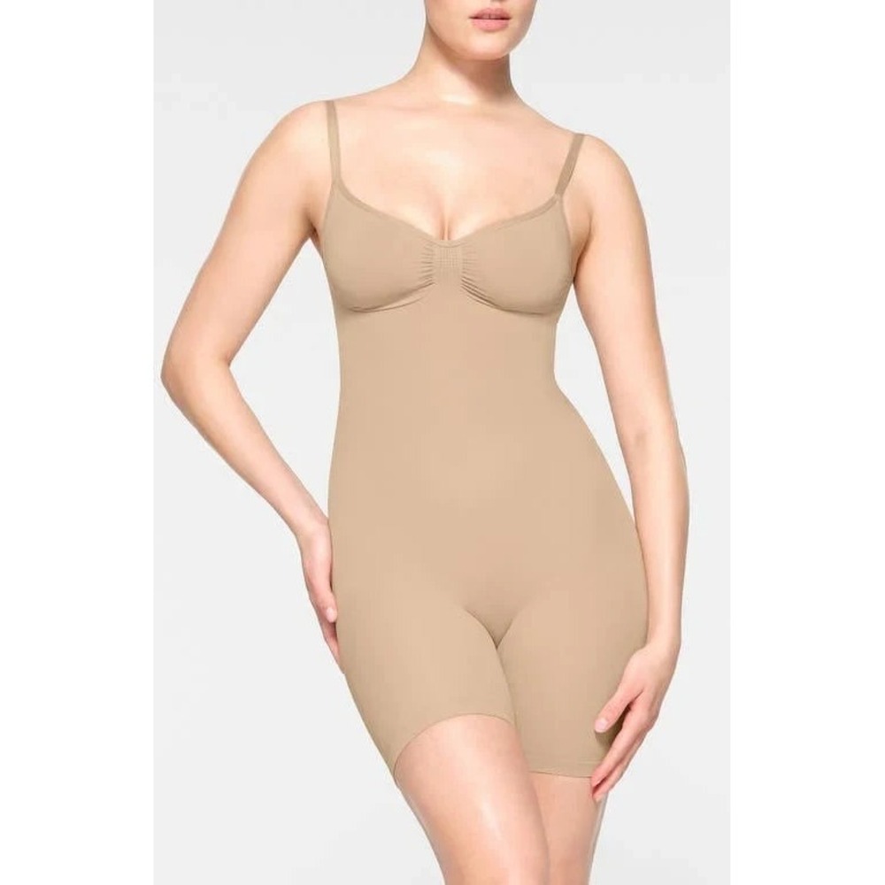 SKIMS Seamless Sculpt Mid Thigh Bodysuit Shapewear Beige Womens S/P